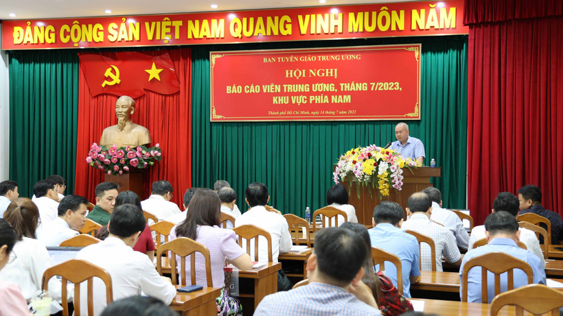 Quang cảnh hội nghị