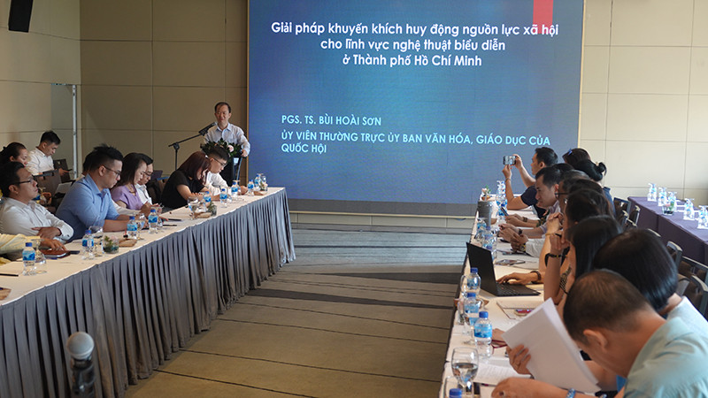 Quang cảnh buổi tọa đàm.