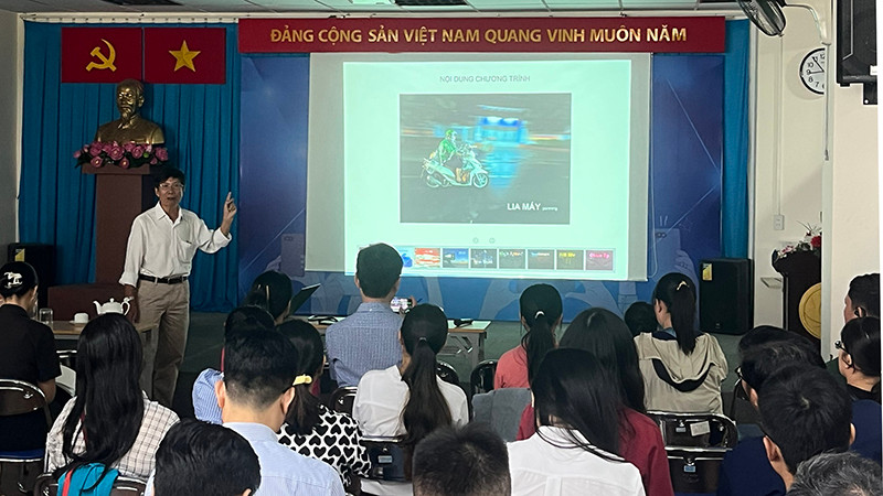 Đông đảo học viên tham dự lớp tập huấn.