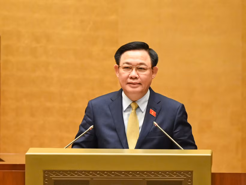 Chủ tịch Quốc hội Vương Đình Huệ phát biểu bế mạc hội nghị tổng kết và lễ phát động phong trào thi đua. (Ảnh: DUY LINH)