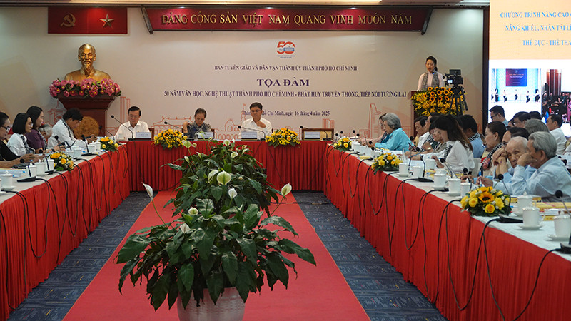 Quang cảnh hội nghị. (Ảnh M.H).