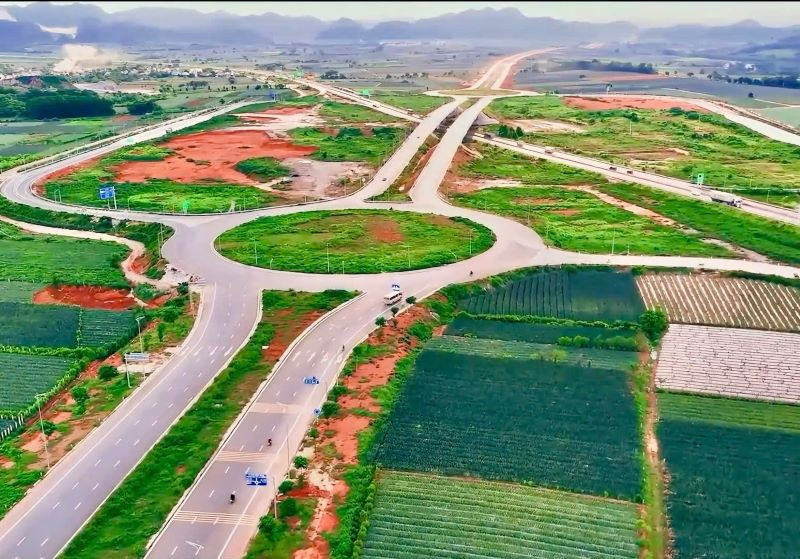 Tuyến đường đông-tây mở ra không gian phát triển kinh tế-xã hội của tỉnh Ninh Bình. (Ảnh: Sở Xây dựng Ninh Bình)