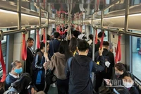 Công ty Trách nhiệm hữu hạn một thành viên Đường sắt Hà Nội ghi nhận lượng khách đi tàu có sự "nhảy vọt" chỉ trong 10 ngày đầu tháng 3.