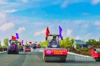 Với hàng loạt quy định mới về rút ngắn thời gian, số hóa hồ sơ và phân cấp thẩm quyền, các thủ tục trong xây dựng, đăng kiểm, hàng không đang được đơn giản hóa, giảm chi phí và thời gian cho doanh nghiệp.