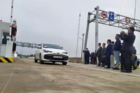 Đoàn công tác Cục Đường bộ Việt Nam bắt đầu thí điểm 1 tháng kể từ chiều 5/1 việc vận hành hệ thống giao thông thông minh tại các dự án cao tốc bắc-nam phía đông.