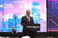 Phó Thủ tướng Malaysia, Tiến sĩ Ahmad Zahid Hamidi phát biểu khai mạc sự kiện. (Ảnh: TXVN)