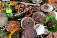 Trên mâm cỗ cúng của người Thái không xuất hiện thịt gà và thịt trâu để thể hiện sự trân trọng những con vật gắn liền nông nghiệp.