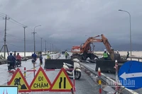 Khu Quản lý đường bộ IV nỗ lực khắc phục hư hại trên tuyến cao tốc bắc-nam đi qua địa phận tỉnh Khánh Hòa.