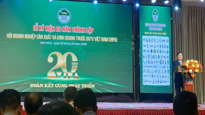 Chủ tịch Hội Doanh nghiệp Sản xuất và Kinh doanh thuốc bảo vệ thực vật Việt Nam Nguyễn Văn Sơn phát biểu tại buổi lễ. (Ảnh: ANH THƯ)
