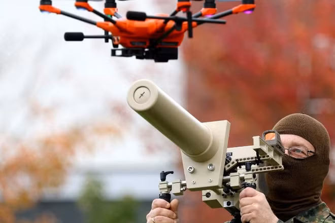 [Video] Đức cảnh giác cao độ sau sự cố drone làm gián đoạn sân bay Munich