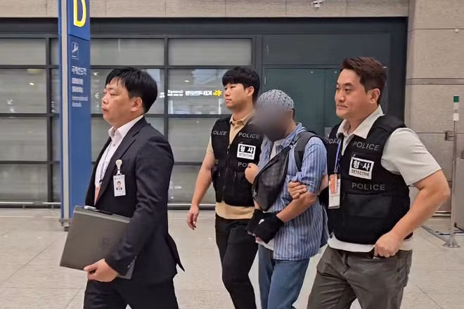 [Video] 114 nghi phạm bị bắt trong vụ lừa đảo doanh nghiệp Hàn Quốc tại Campuchia