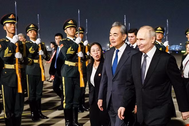 [Video] Tổng thống Nga Putin bắt đầu chuyến thăm Trung Quốc 
