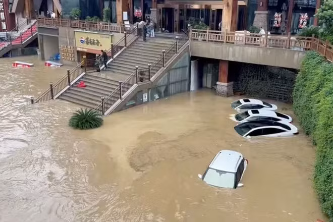 [Video] Lũ quét nghiêm trọng khiến ít nhất 22 người thiệt mạng tại Trung Quốc