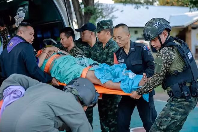 [Video] Thương vong tiếp tục gia tăng do đụng độ biên giới Thái Lan - Campuchia 