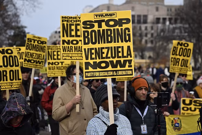 [Video] Biểu tình phản đối chiến dịch của Mỹ tại Venezuela tiếp tục lan rộng