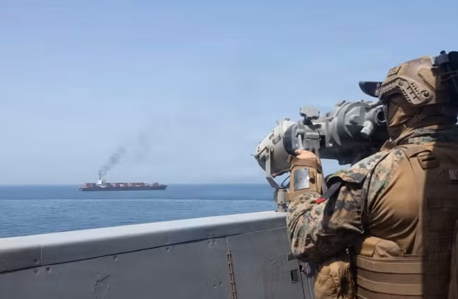[Video] Căng thẳng dồn dập tại Eo biển Hormuz sau loạt vụ nổ súng 