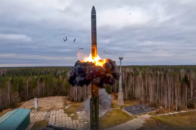 [Video] Belarus tiết lộ tên lửa Oreshnik của Nga xuất hiện trong tập trận Zapad-2025