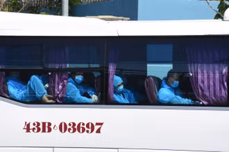 Các công dân được đưa về khu vực cách ly tập trung theo quy định, tại TP Đà Nẵng và tỉnh Quảng Ngãi.