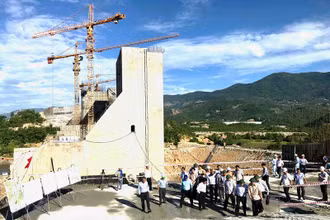 Đoàn công tác của Quốc hội và lãnh đạo tỉnh Ninh Thuận kiểm tra tiến độ thi công Dự án hệ thống thủy lợi Tân Mỹ, huyện Bác Ái, tỉnh Ninh Thuận.