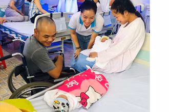 Hạnh phúc nhân đôi đã đến với Can và Thúy.