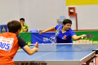 Mai Hoàng Mỹ Trang giành thắng lợi trước Phan Hoàng Tường Giang để lọt vào trận chung kết đơn nữ.