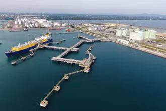 Trạm tiếp nhận dầu và khí hóa lỏng ở tỉnh Rayong của Thái Lan. (Ảnh: Bangkok Post)