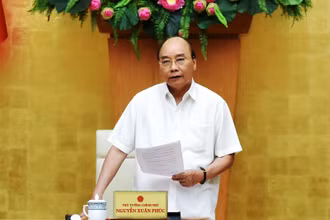 Thủ tướng Nguyễn Xuân Phúc phát biểu ý kiến tại phiên họp. (Ảnh: Trần Hải)