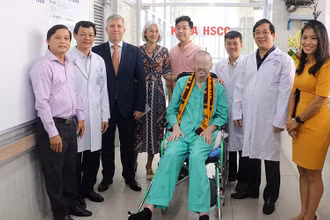 Bệnh nhân 91 trong ngày xuất viện 11-7. (Ảnh: BVCC)