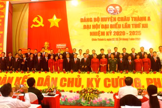 Ban Chấp hành Đảng bộ huyện Châu Thành A, khóa mới.