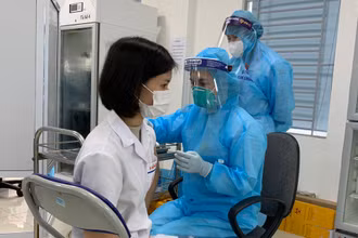 Quy trình tiêm chủng tại Việt Nam được triển khai ở cấp độ an toàn cao nhất