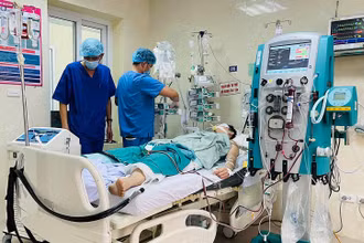 Bệnh nhân được áp dụng kỹ thuật hạ thân nhiệt chỉ huy.