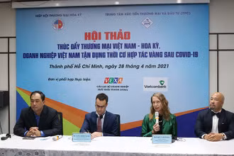 Các đại biểu trao đổi về triển vọng hợp tác giữa Việt Nam và Hoa Kỳ.