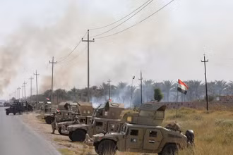 Lực lượng an ninh Iraq có mặt tại hiện trường 1 vụ tấn công do tổ chức khủng bố IS tiến hành gần Muqdadiya, Iraq, ngày 27/10/2021. (Ảnh: Reuters)