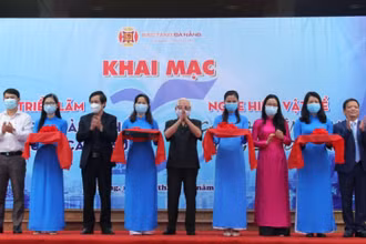 Đà Nẵng khai mạc triển lãm Đà Nẵng-Thành phố của những cây cầu.