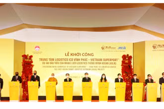 Toàn cảnh lễ khởi công.