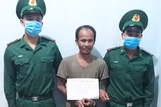 Đối tượng Trần Quang Đại bị lực lượng Bộ đội Biên phòng tỉnh Kon Tum bắt giữ.