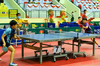 Trận bán kết đồng đội nữa giữa Công an 1 và Long Hải- Hải Dương.