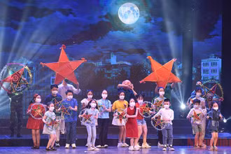 Một tiết mục văn nghệ tại chương trình. (Ảnh: Trần Hải)