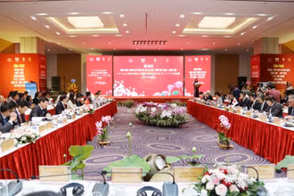 Toàn cảnh hội nghị.