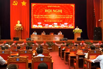 Bí thư Tỉnh ủy Đắk Lắk Nguyễn Đình Trung phát biểu tại hội nghị.