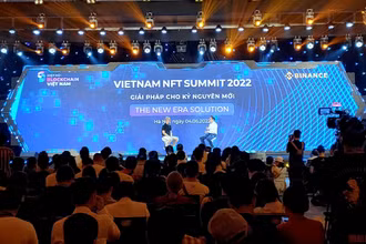 Toàn cảnh sự kiện “Việt Nam NFT Summit 2022 - Giải pháp cho kỷ nguyên mới”. (Ảnh: TRUNG HƯNG)