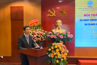  PGS, TS Bùi Nhật Quang, Ủy viên Trung ương Đảng, Chủ tịch Viện Hàn lâm Khoa học xã hội Việt Nam phát biểu tại Hội nghị.