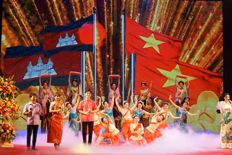 Chương trình nghệ thuật chào mừng tại Lễ kỷ niệm 55 năm Ngày thiết lập quan hệ ngoại giao Việt Nam-Campuchia tại Hà Nội ngày 24/6/2022.