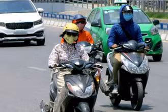 Khu vực Hà Nội hôm nay nắng nóng với nhiệt độ cao nhất 35-36 độ C, có nơi hơn 36 độ C. (Ảnh minh họa)