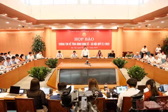 Họp báo về tình hình kinh tế-xã hội quý II/2022 của UBND thành phố Hà Nội.