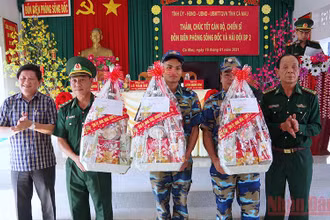 Do dịch bệnh, nhiều hoạt động thăm, tặng quà trực tiếp như Tết năm 2021 sẽ không diễn ra đại trà vào Tết 2022 ở Cà Mau. 