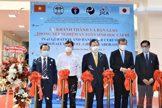 Lễ cắt băng khánh thành phòng thí nghiệm BSL-3 tại Viện Pasteur thành phố Hồ Chí Minh. 
