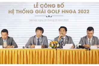 Các thành viên Ban Chấp hành HNGA phát biểu tại buổi họp báo. (Ảnh: HNGA)