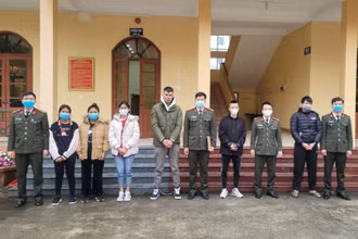 Các đối tượng tại cơ quan Công an huyện Hải Hà (Quảng Ninh).