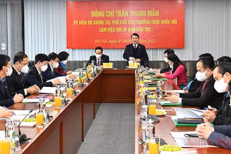 Toàn cảnh buổi làm việc tại trụ sở Ủy ban Dân tộc. (Ảnh: Thủy Nguyên)